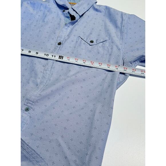Six Lincoln Men's Short Sleeve Button-Up Shirt - Light Blue, Size Medium - Picture 4 of 10